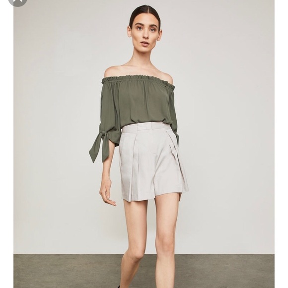 BCBGMaxAzria Pants - BCBG Pleated Cotton Short Skort Light Stone S